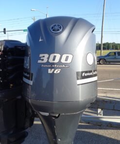 USED 2010 YAMAHA 300 HP 30