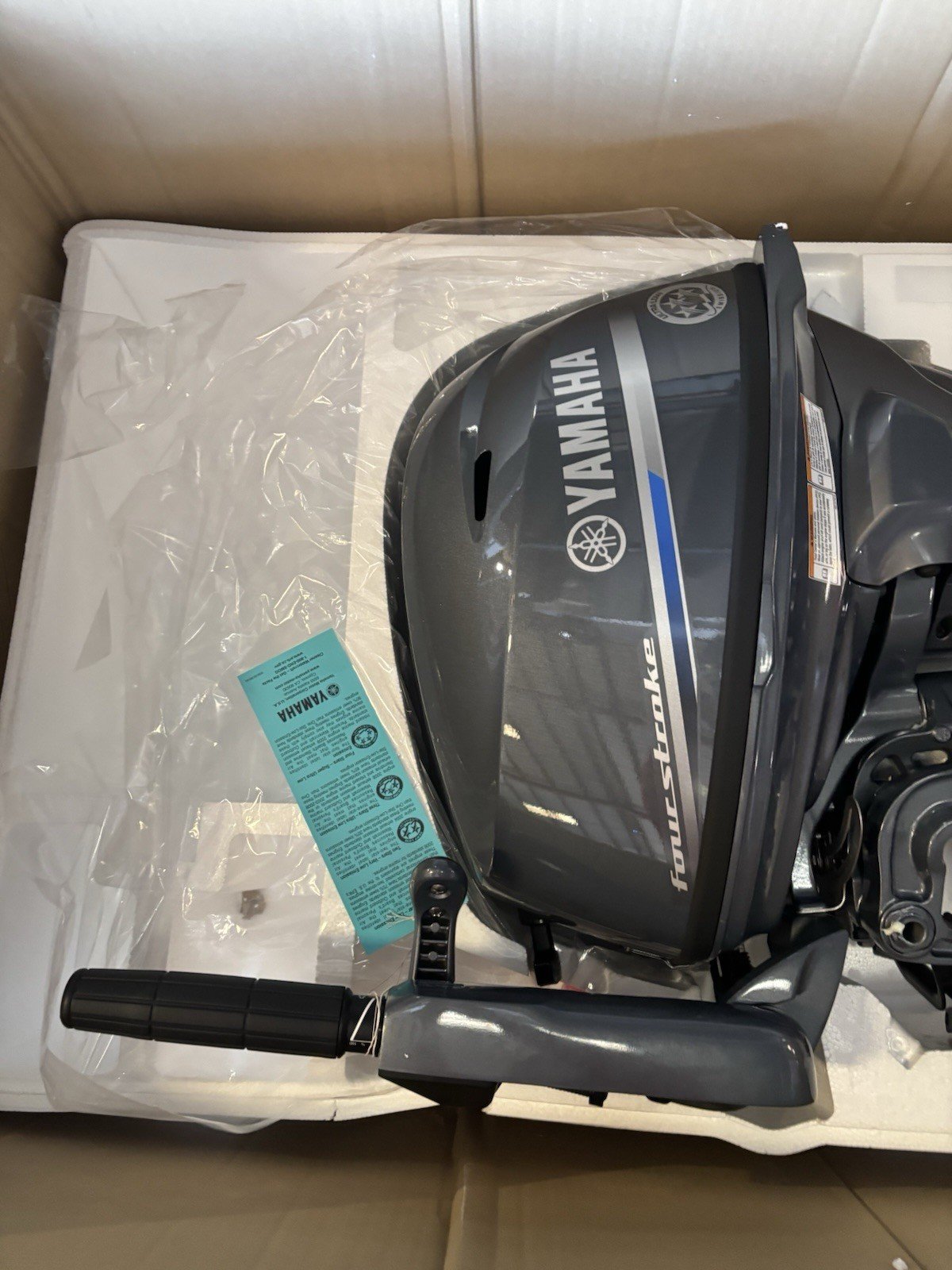 Yamaha F20SMHB Outboard Motor, Tiller,FUEL INJECTION,MANUAL PULL START, 15 INCH