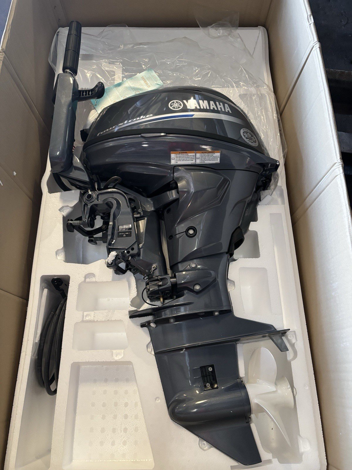 Yamaha F20SMHB Outboard Motor, Tiller,FUEL INJECTION,MANUAL PULL START, 15 INCH
