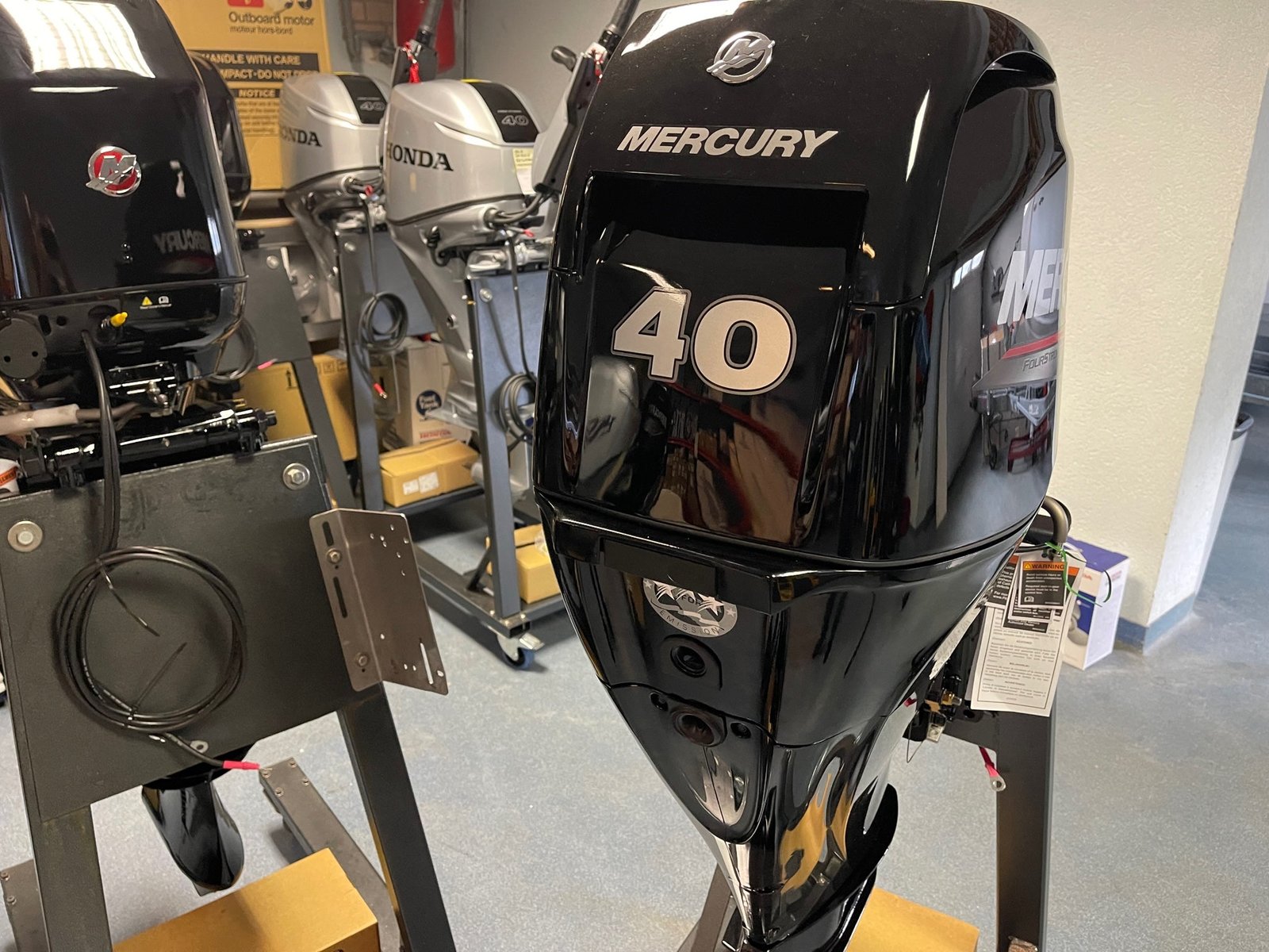 Mercury 40HP EFI ELPT FourStroke Outboard Motor – 20” Long Shaft – Electric Start & Power Trim – 2026 New - Image 8