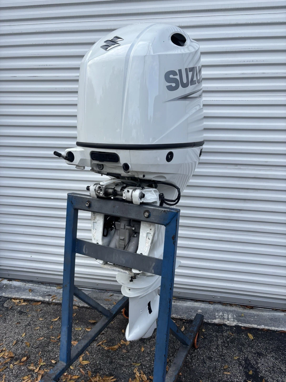 Used 2024 Suzuki DF150A 150 HP 4-Stroke Outboard Motor – 25″ (X) Shaft – Factory Warranty - Image 6